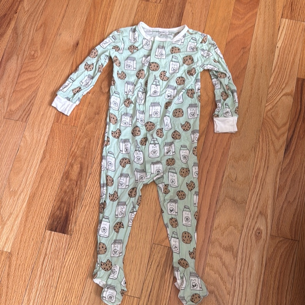Magnetic Me Mint Cookie and Milk Kids Footie